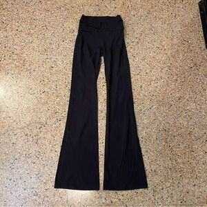 Nike Zenvy Cutout Gentle Support High Waisted Rib Flare Legging Black XS